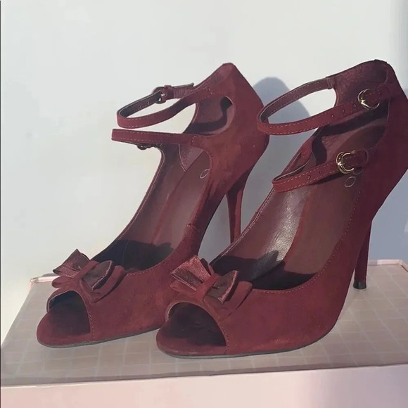 Aldo Burgundy Bow Peep Toe Pumps - Picture 1 of 8
